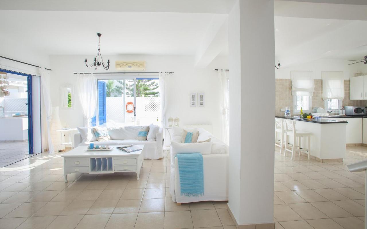 Mimoza Seafront Villa Protaras Eksteriør bilde